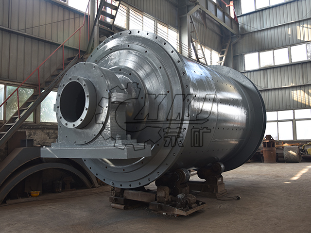 時產(chǎn)45噸石墨球磨機(jī)